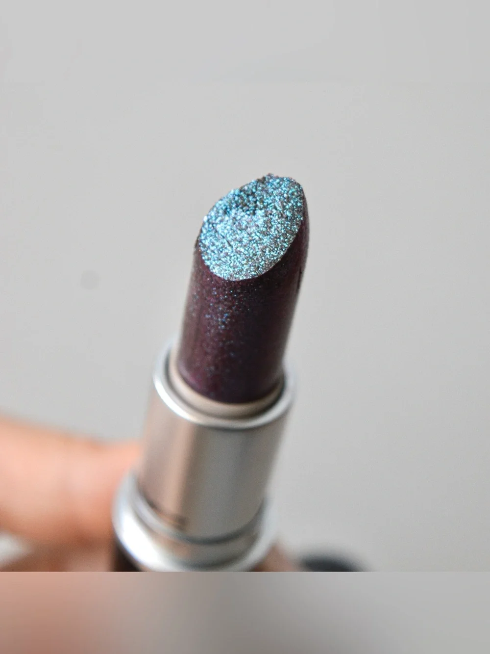 MAC Cosmetics Frost Lipstick *ON AND ON* Discontinued Original Formula & VHTF